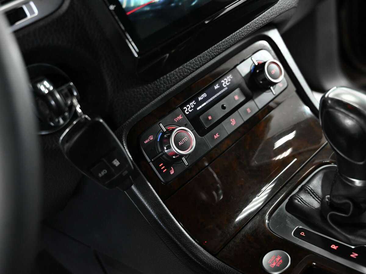 Фольксваген Туарег б/у, 2013, Автоматическая. Фото: #6