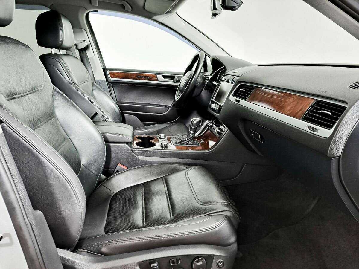 Фольксваген Туарег б/у, 2012, Автоматическая. Фото: #8