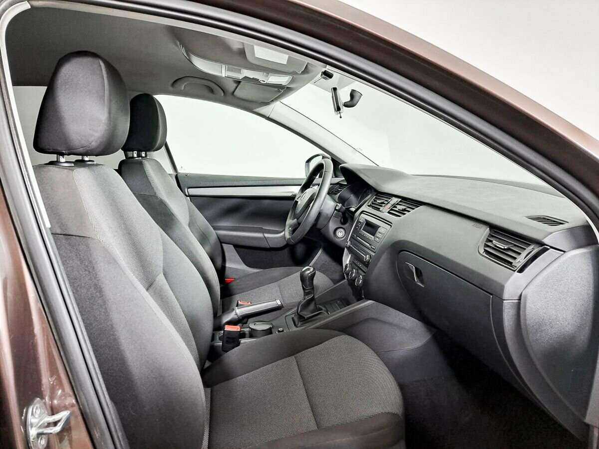 Шкода Октавия б/у, 2014, Механическая. Фото: #8