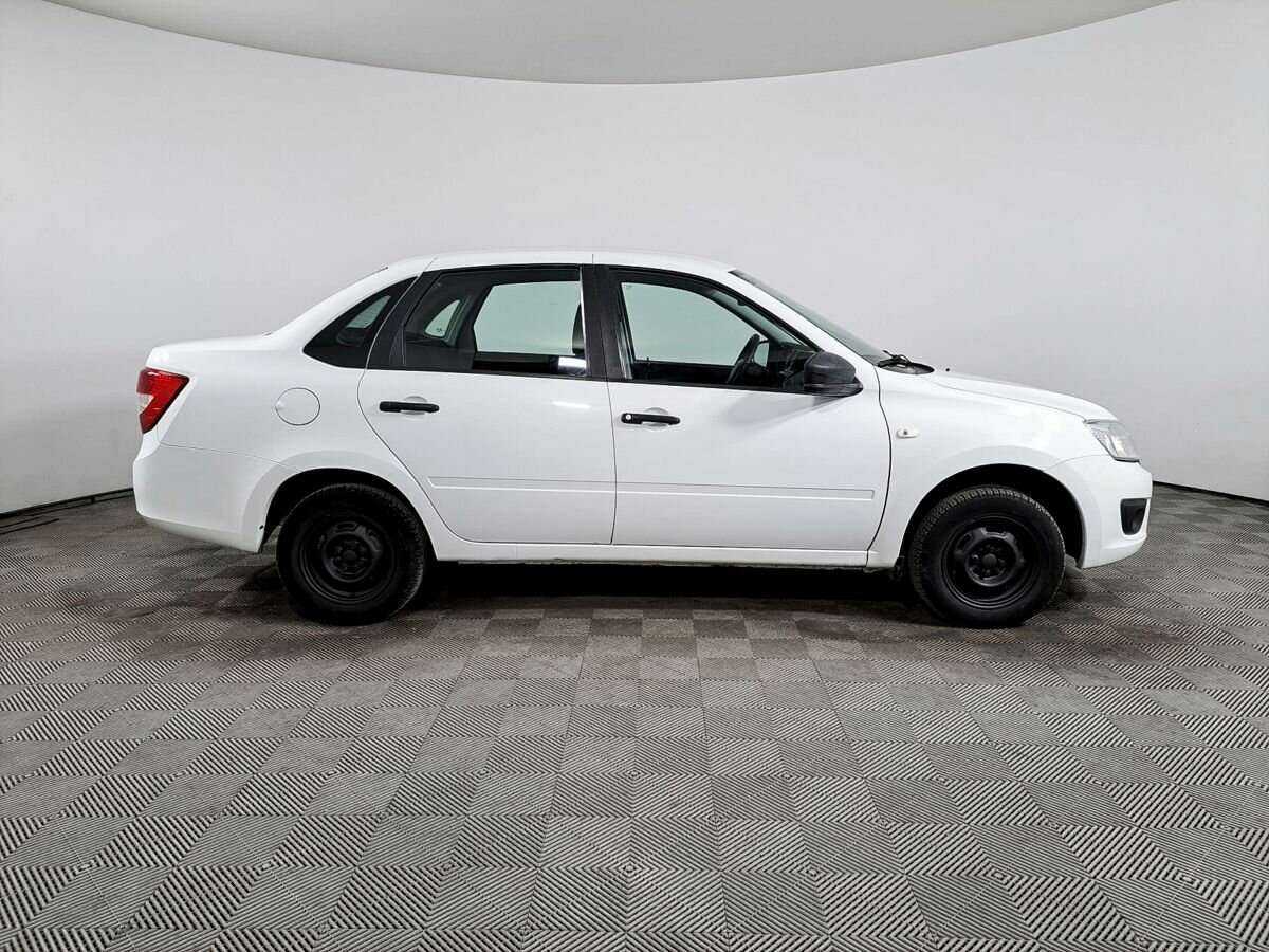 Лада (ВАЗ) Гранта б/у, 2017, Механическая. Фото: #3