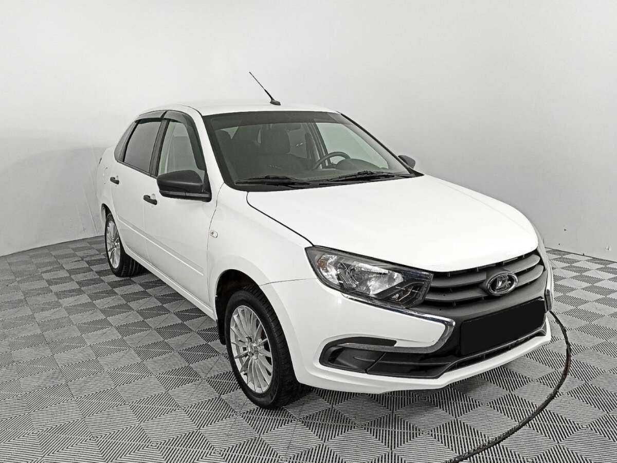 Лада (ВАЗ) Гранта б/у, 2020, Механическая. Фото: #2