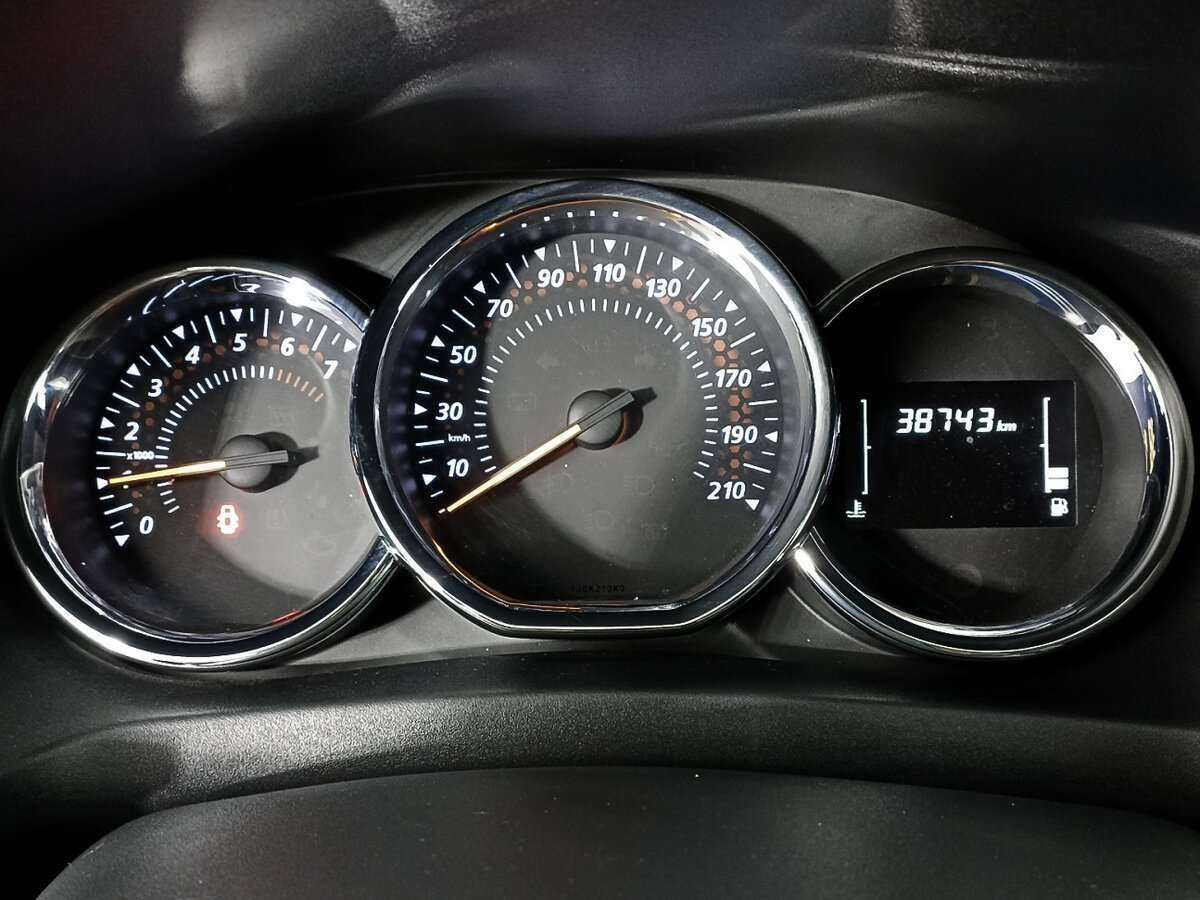 Рено Сандеро б/у, 2020, Механическая. Фото: #10