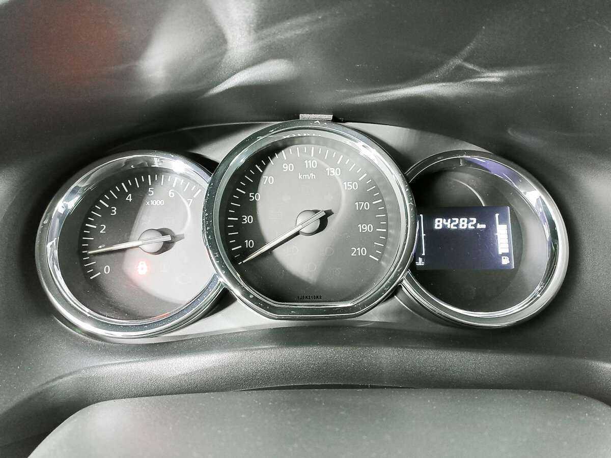 Рено Логан б/у, 2018, Механическая. Фото: #10