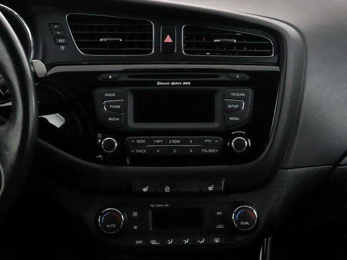 Киа Сид б/у, 2015, Автоматическая. Фото: #10