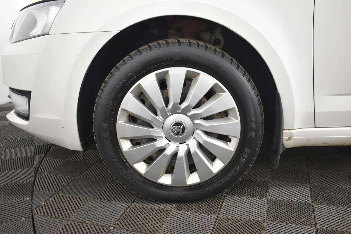 Шкода Октавия б/у, 2014, Роботизированная. Фото: #10