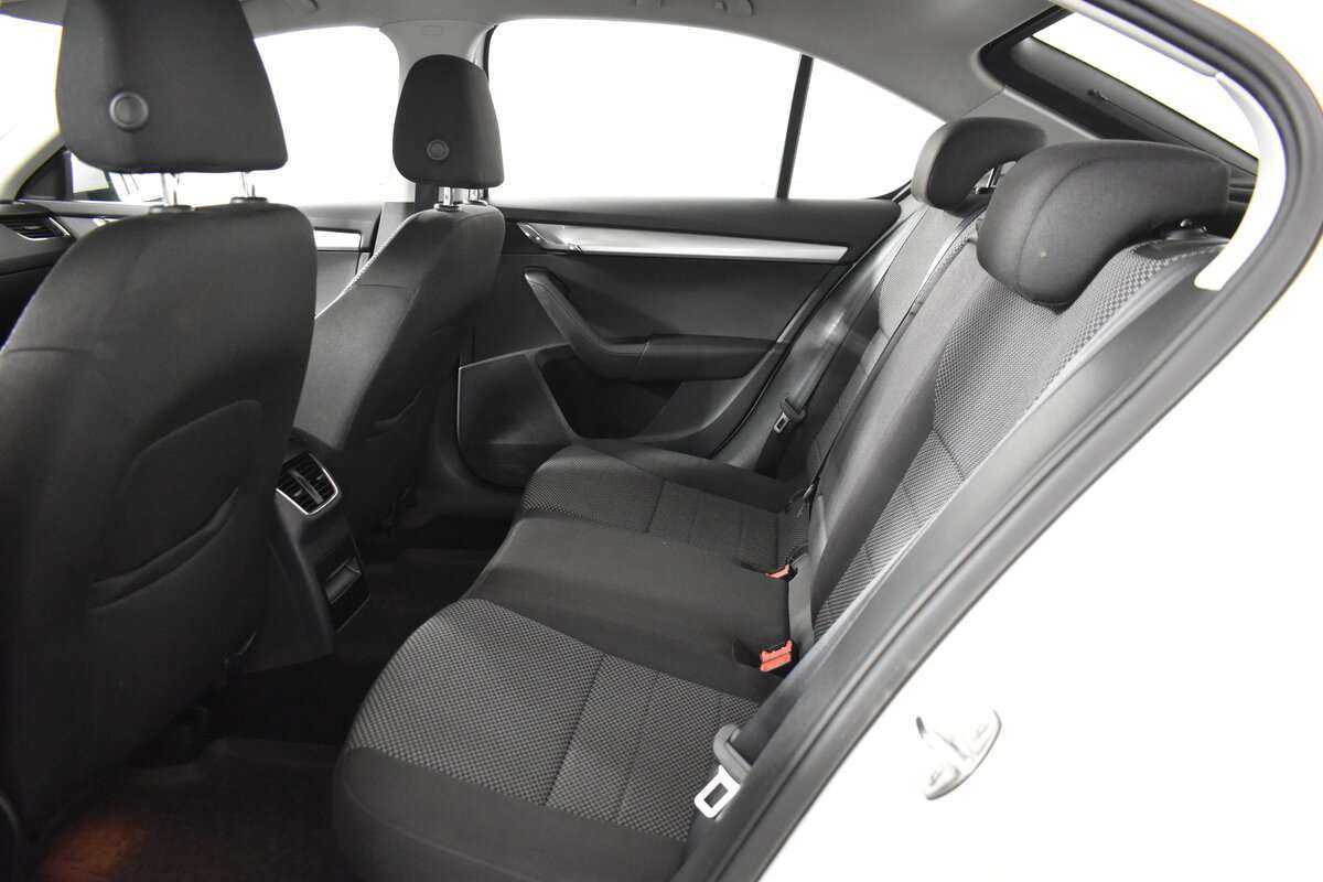 Шкода Октавия б/у, 2014, Роботизированная. Фото: #11