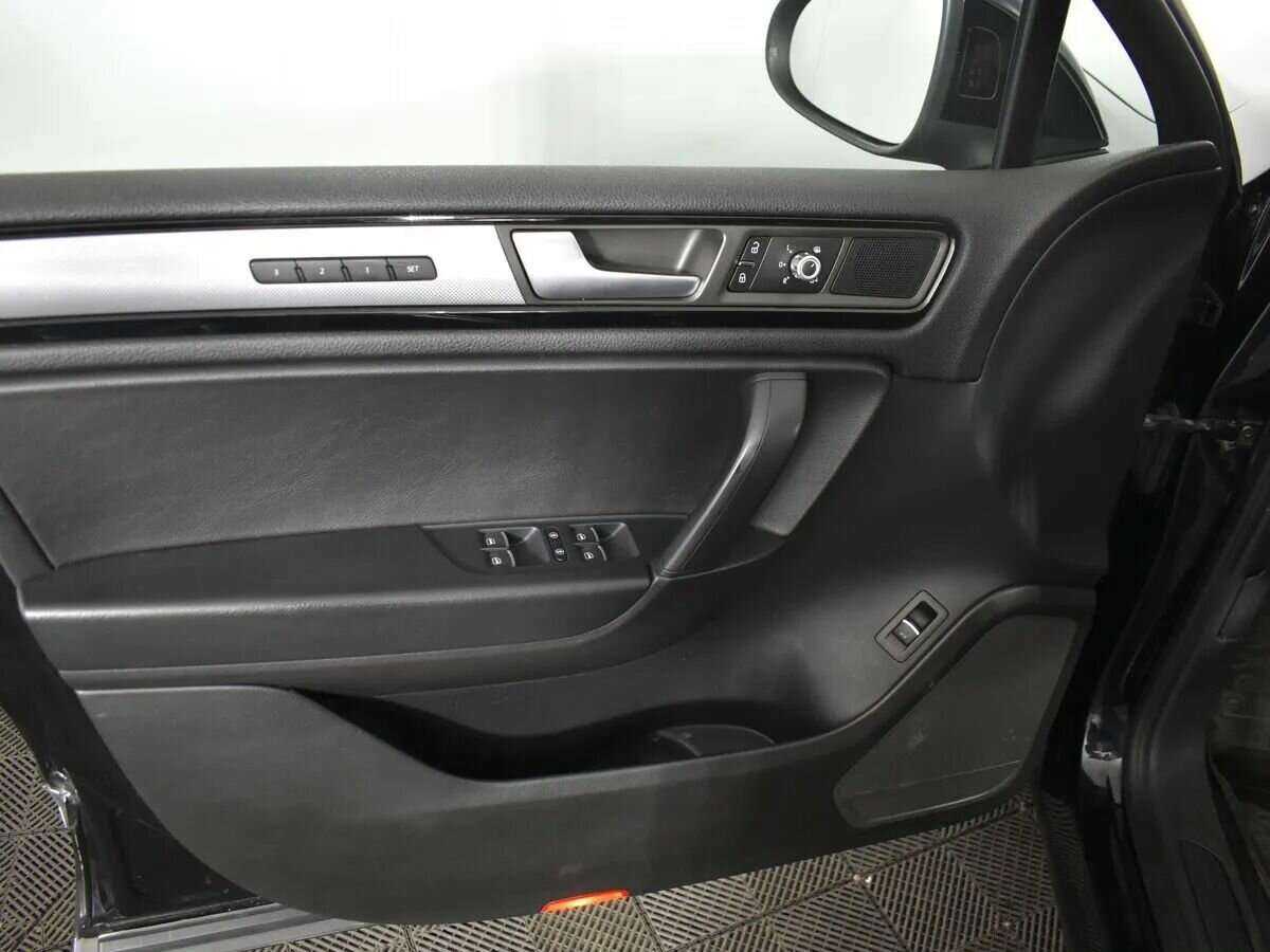 Фольксваген Туарег б/у, 2014, Автоматическая. Фото: #14