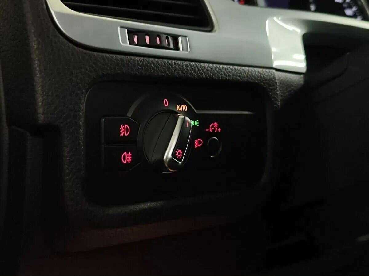 Фольксваген Туарег б/у, 2014, Автоматическая. Фото: #18