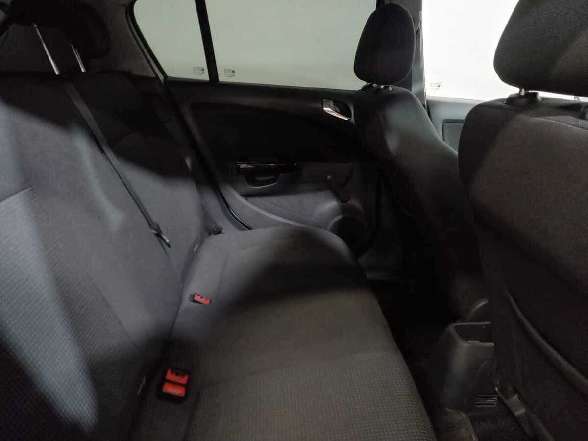 Опель Корса б/у, 2012, Механическая. Фото: #10