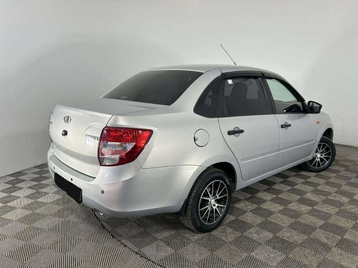 Лада (ВАЗ) Гранта б/у, 2017, Механическая. Фото: #5