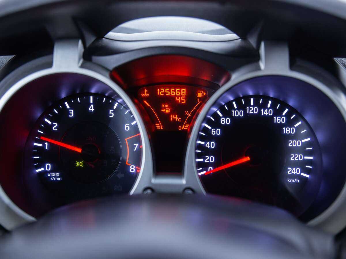 Ниссан Жук б/у, 2012, Механическая. Фото: #11