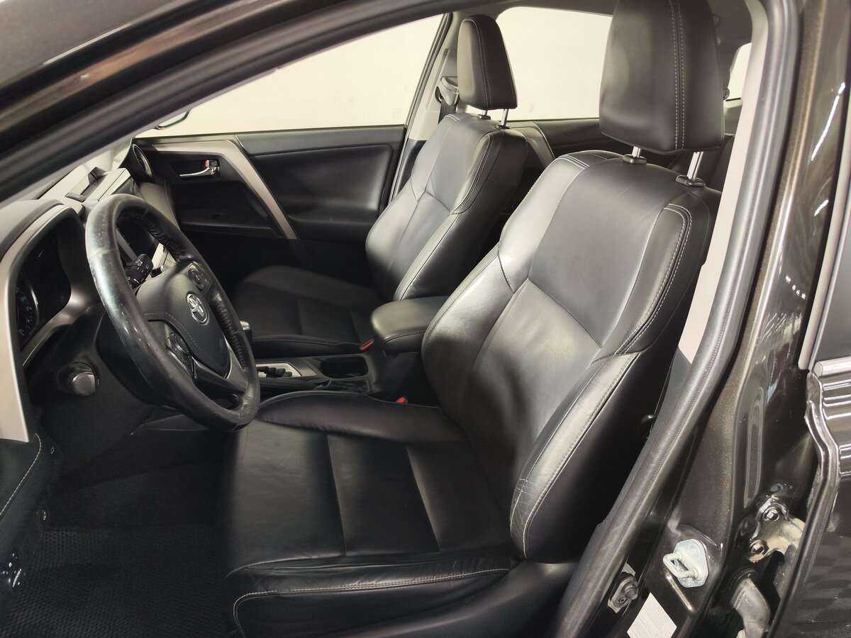 Тойота Рав4 б/у, 2015, Автоматическая. Фото: #5