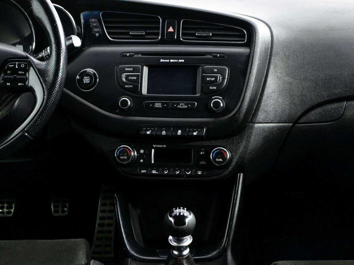 Киа Сид ГТ б/у, 2014, Механическая. Фото: #13