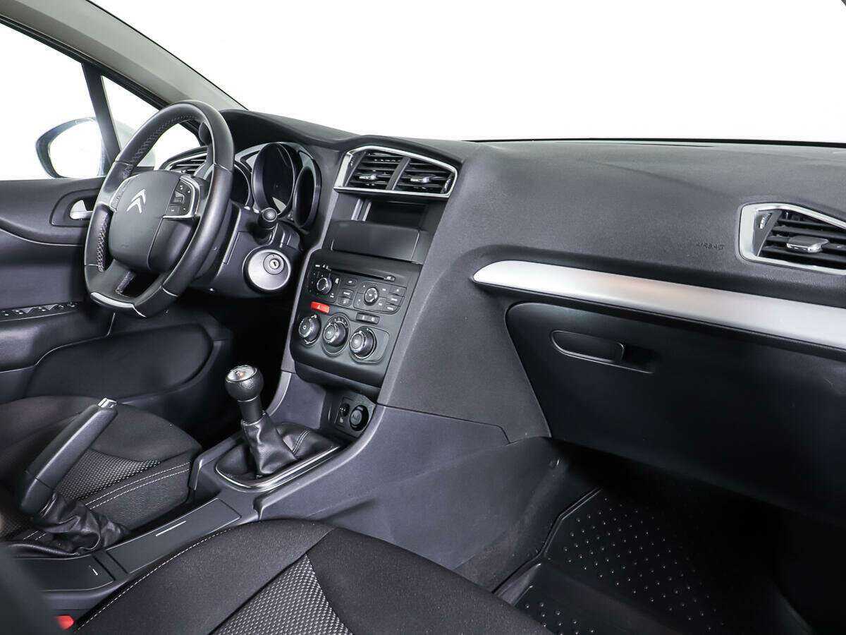 Ситроен Ц4 б/у, 2015, Механическая. Фото: #8