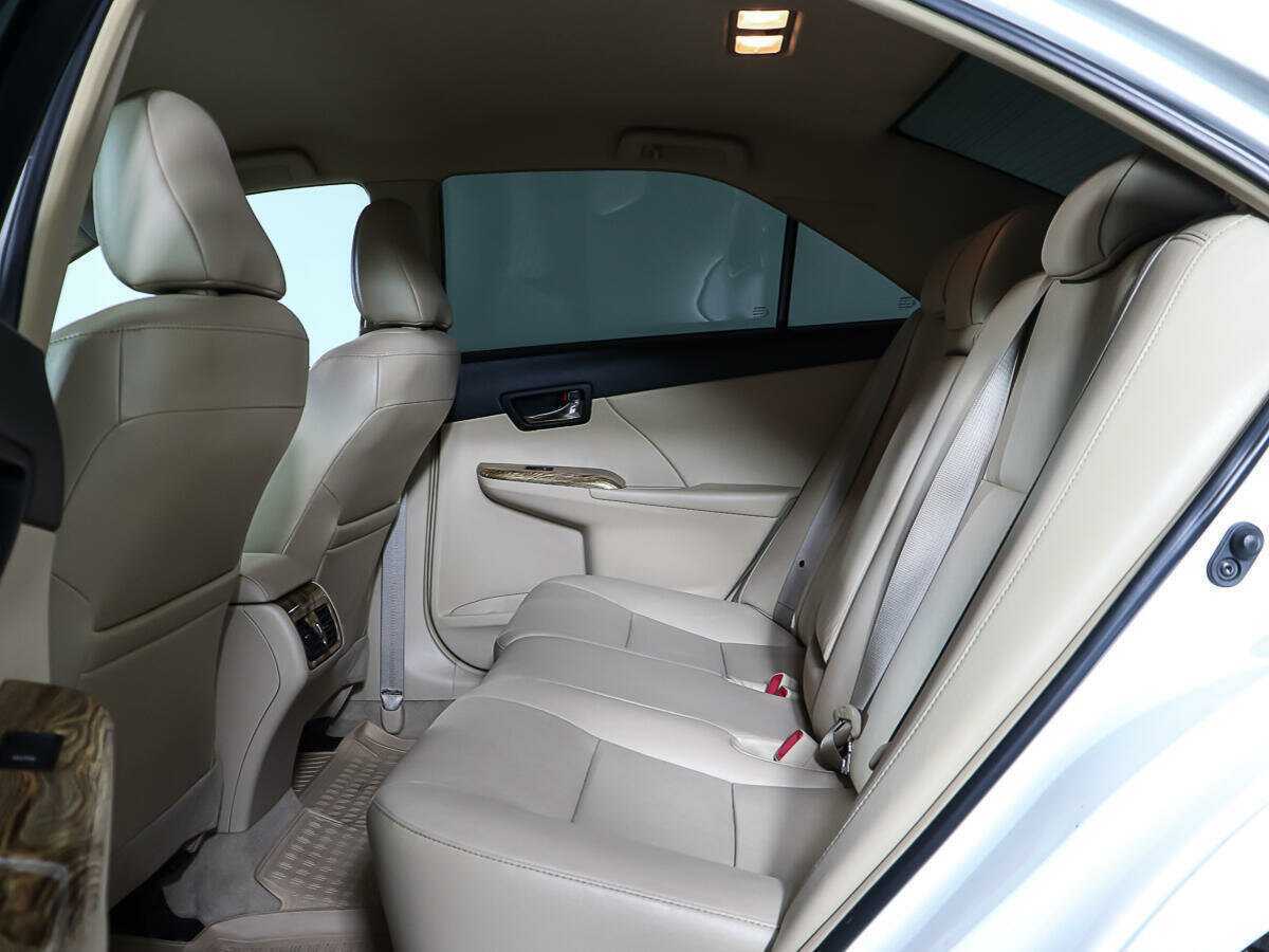 Тойота Камри б/у, 2014, Автоматическая. Фото: #11