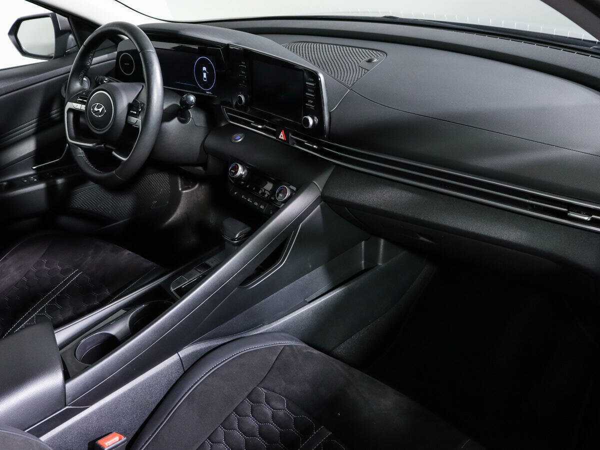 Хендай Елантра б/у, 2022, Автоматическая. Фото: #9