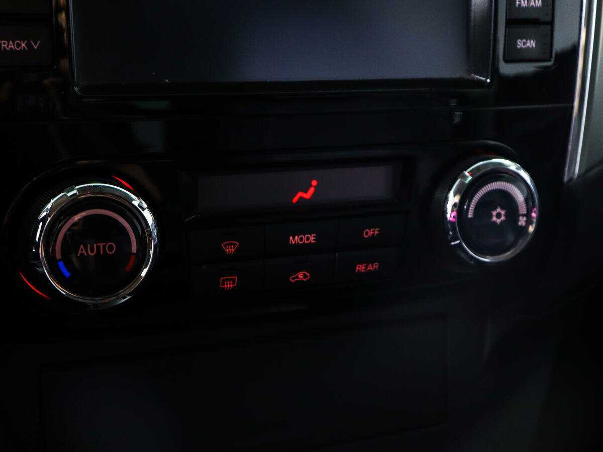 Митсубиши Паджеро б/у, 2014, Автоматическая. Фото: #13