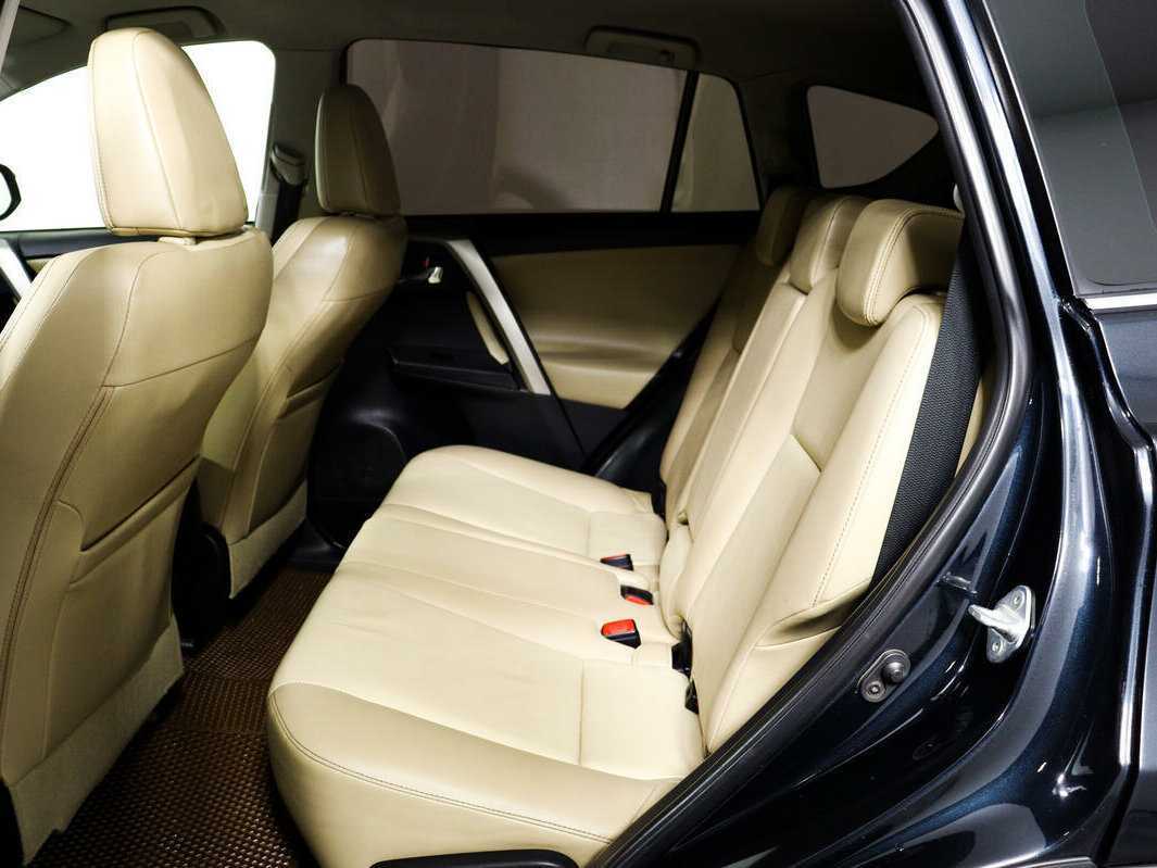 Тойота Рав4 б/у, 2015, Автоматическая. Фото: #11