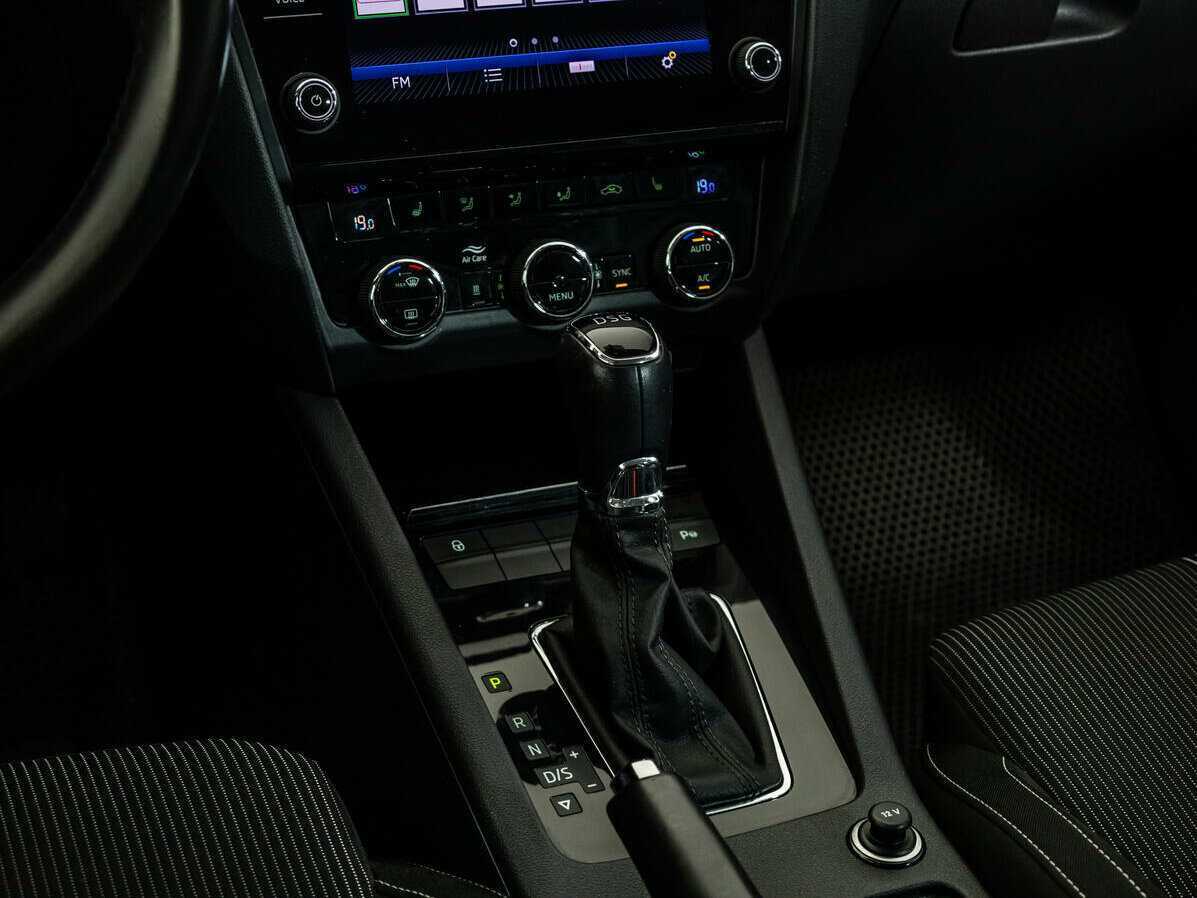 Шкода Октавия б/у, 2018, Роботизированная. Фото: #16