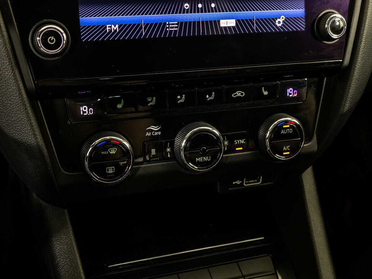 Шкода Октавия б/у, 2018, Роботизированная. Фото: #21