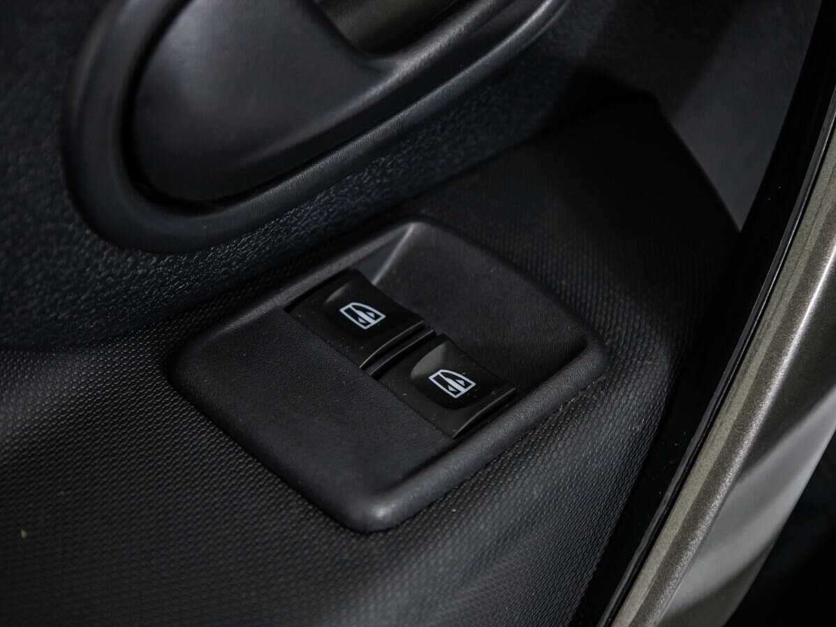 Рено Логан б/у, 2019, Автоматическая. Фото: #13