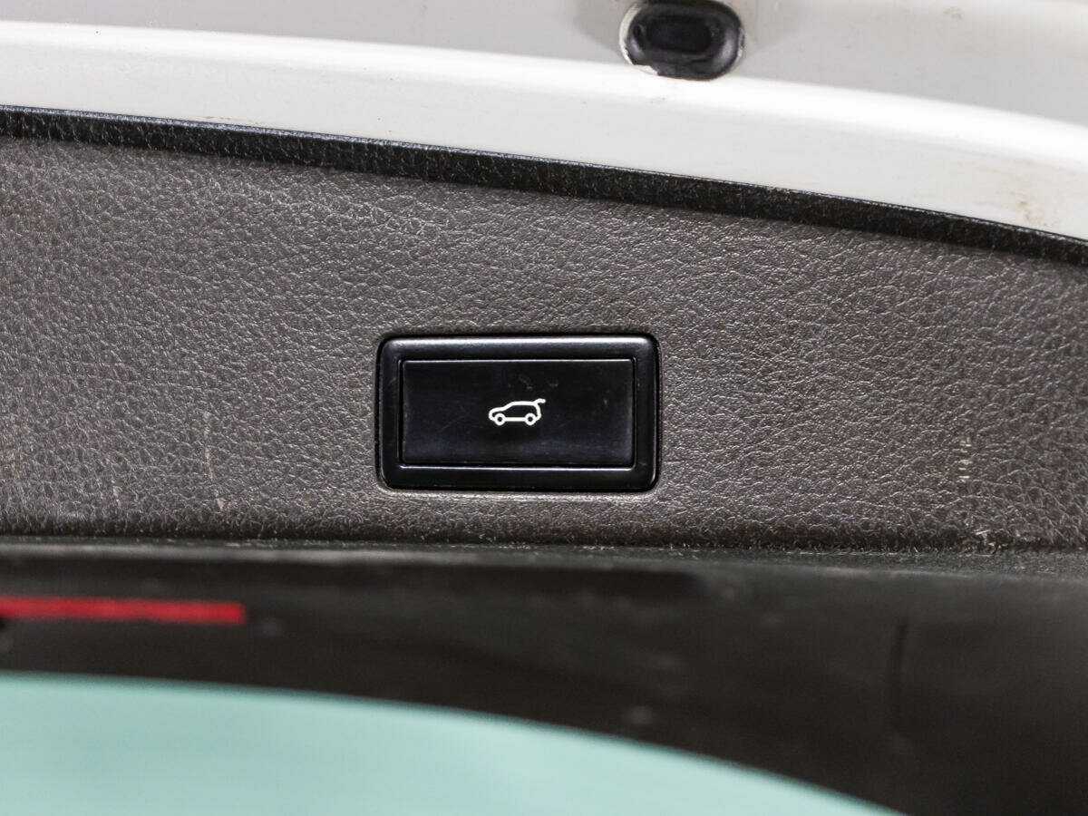 Фольксваген Туарег б/у, 2013, Автоматическая. Фото: #12