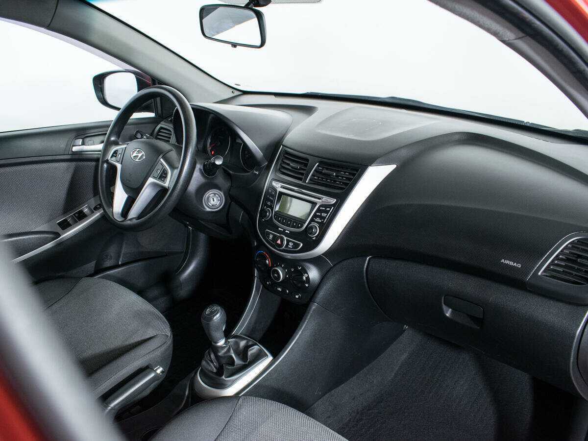 Хендай Солярис б/у, 2012, Механическая. Фото: #8