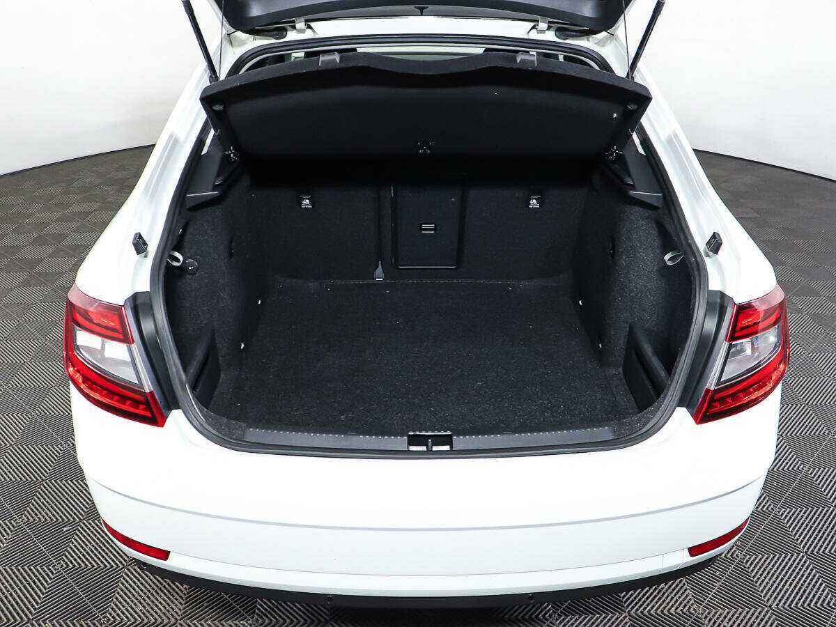 Шкода Октавия б/у, 2018, Роботизированная. Фото: #9