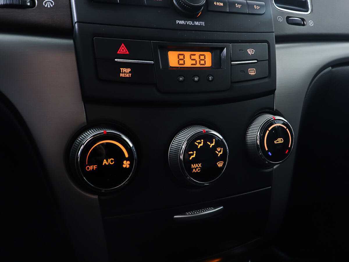 Сан-Ён Актион б/у, 2013, Автоматическая. Фото: #15