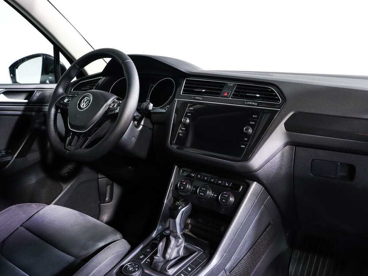 Фольксваген Тигуан б/у, 2017, Роботизированная. Фото: #6