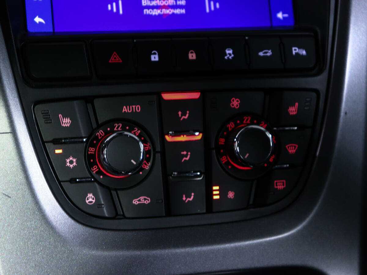 Опель Астра б/у, 2014, Автоматическая. Фото: #16