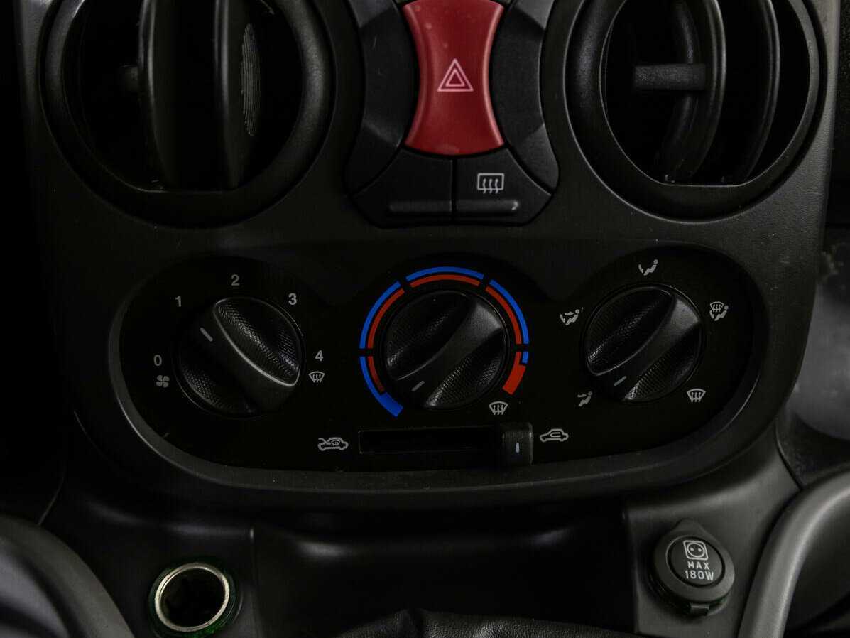 Фиат Добло б/у, 2013, Механическая. Фото: #14