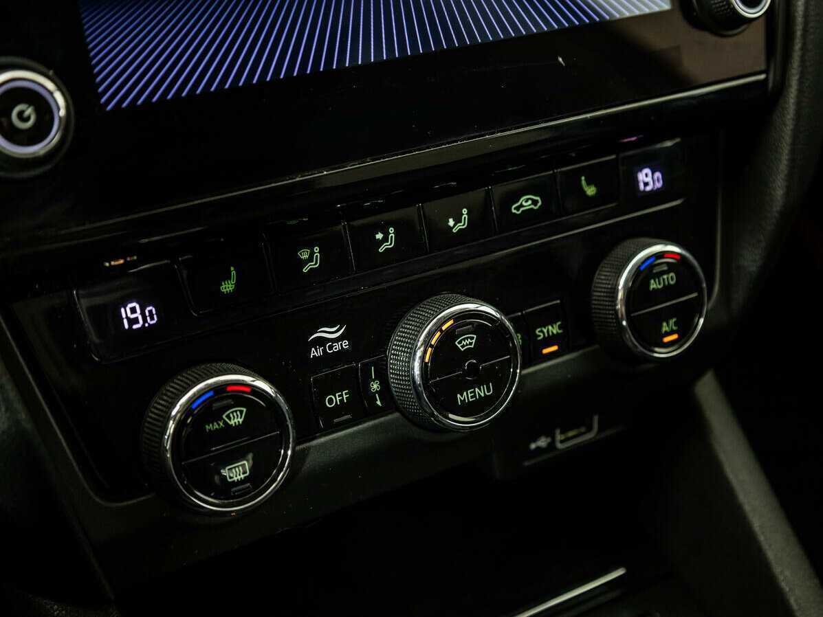 Шкода Октавия б/у, 2017, Роботизированная. Фото: #15