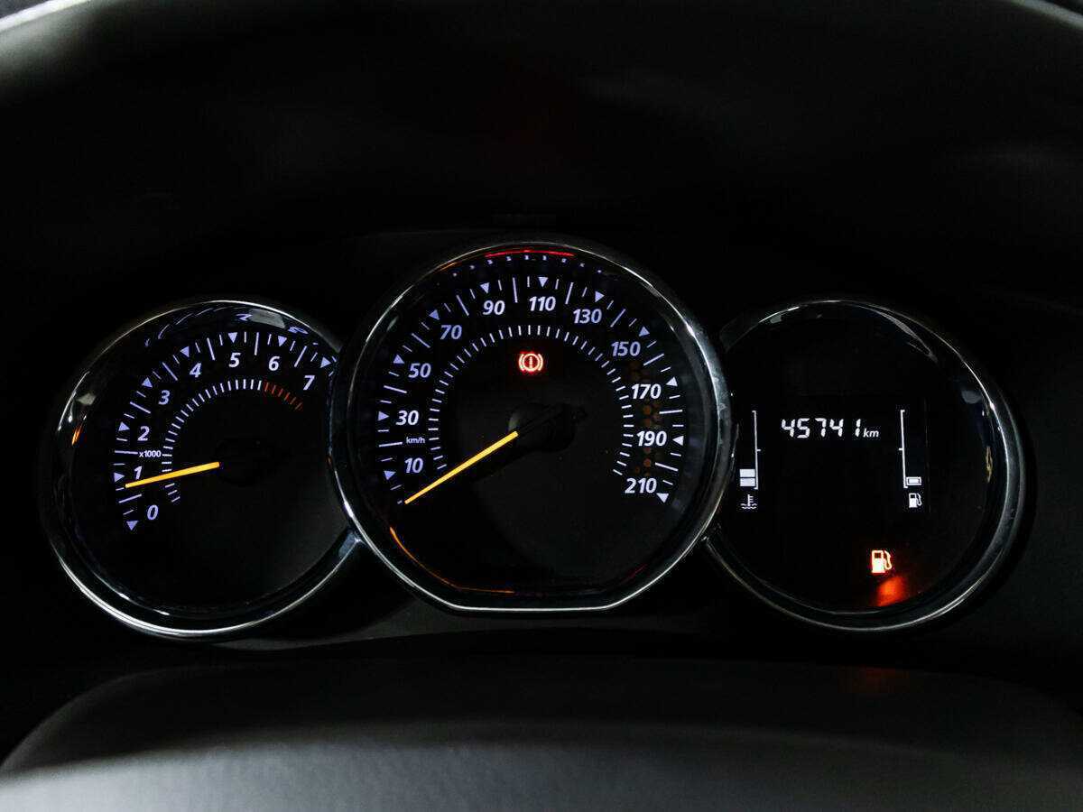 Рено Логан б/у, 2021, Механическая. Фото: #11