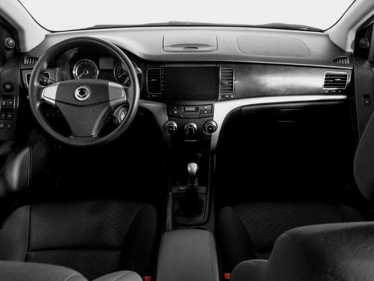 Сан-Ён Актион б/у, 2013, Механическая. Фото: #11