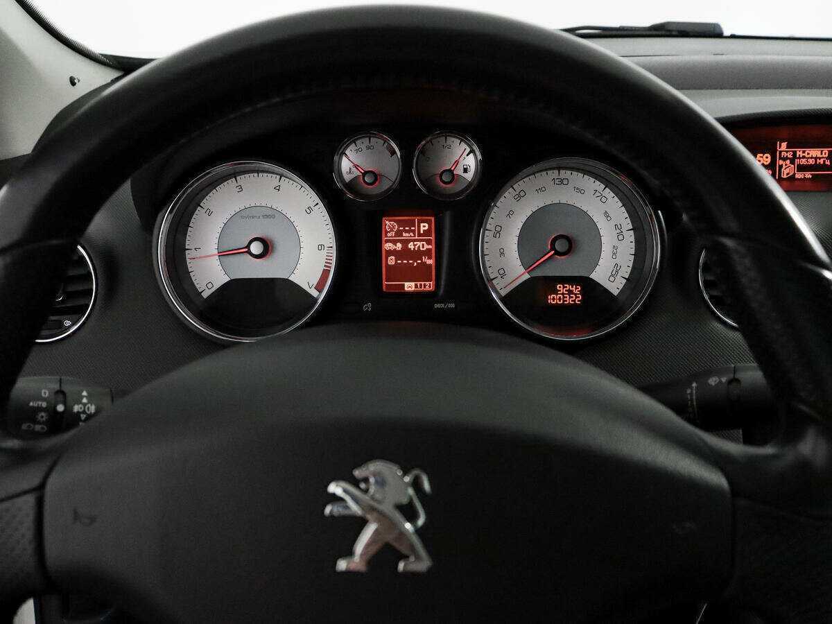 Пежо 308 б/у, 2012, Автоматическая. Фото: #18