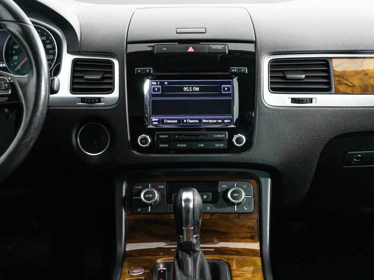 Фольксваген Туарег б/у, 2013, Автоматическая. Фото: #13