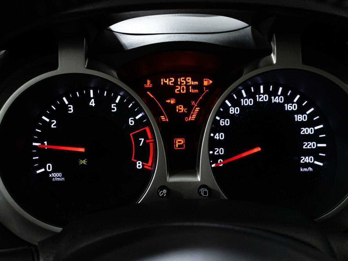 Ниссан Жук б/у, 2014, Вариатор. Фото: #11