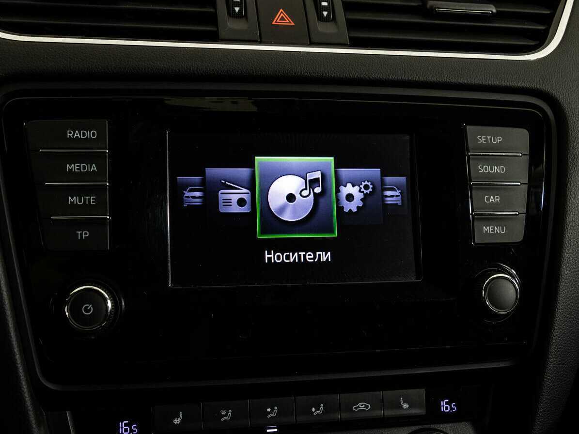 Шкода Октавия б/у, 2015, Механическая. Фото: #11