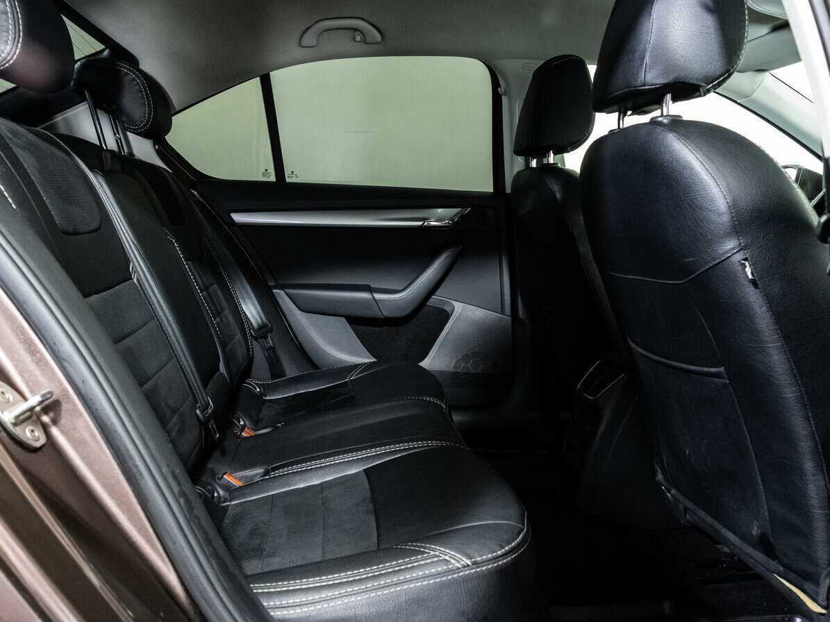 Шкода Октавия б/у, 2015, Механическая. Фото: #13