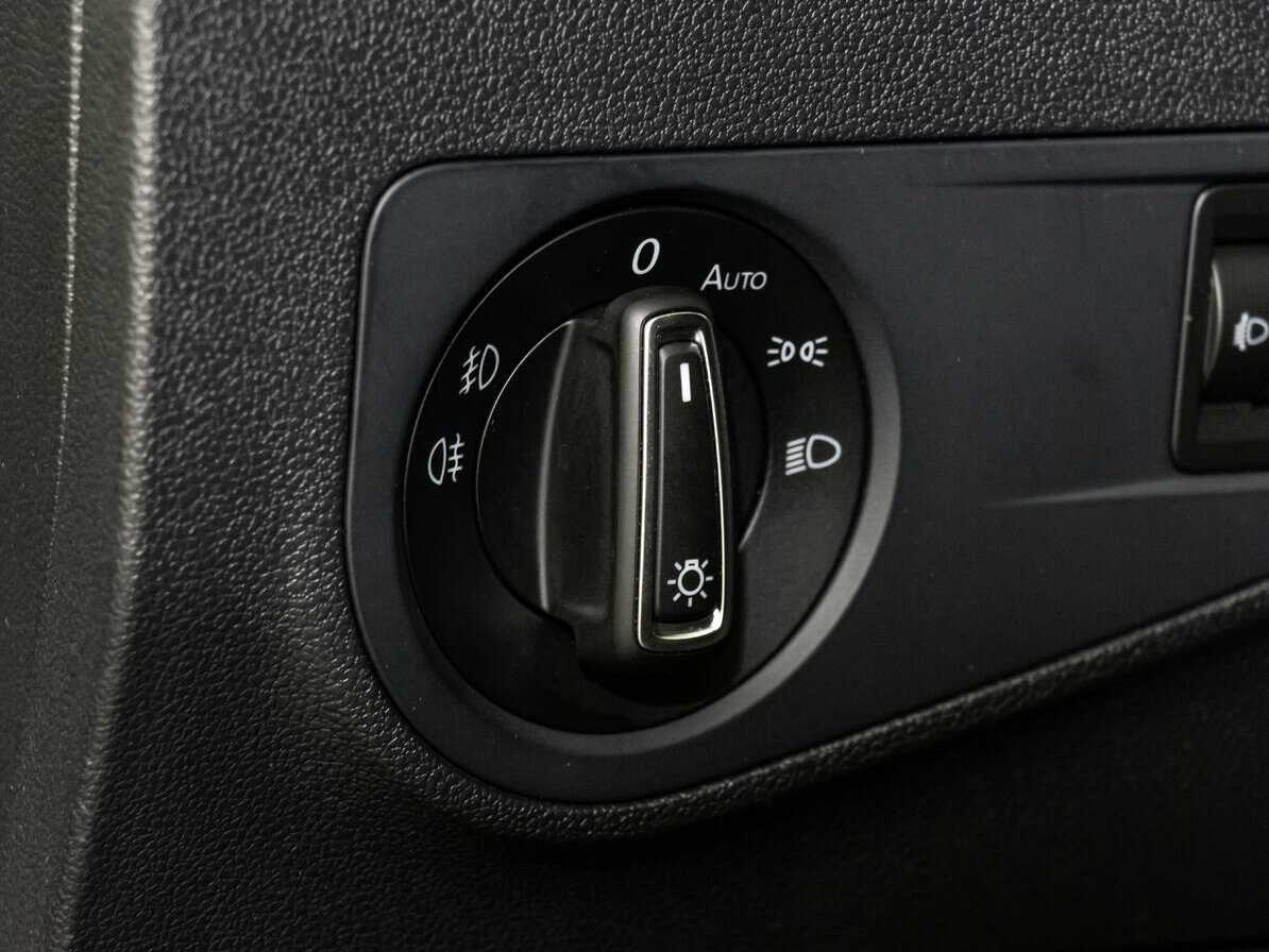 Фольксваген Тигуан б/у, 2017, Роботизированная. Фото: #11