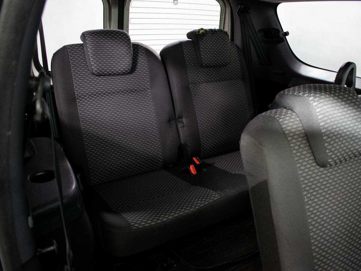 Лада (ВАЗ) Ларгус б/у, 2014, Механическая. Фото: #6