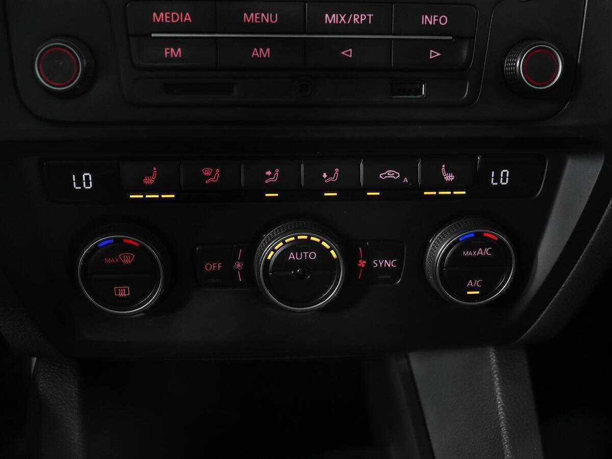 Фольксваген Джетта б/у, 2015, Автоматическая. Фото: #12