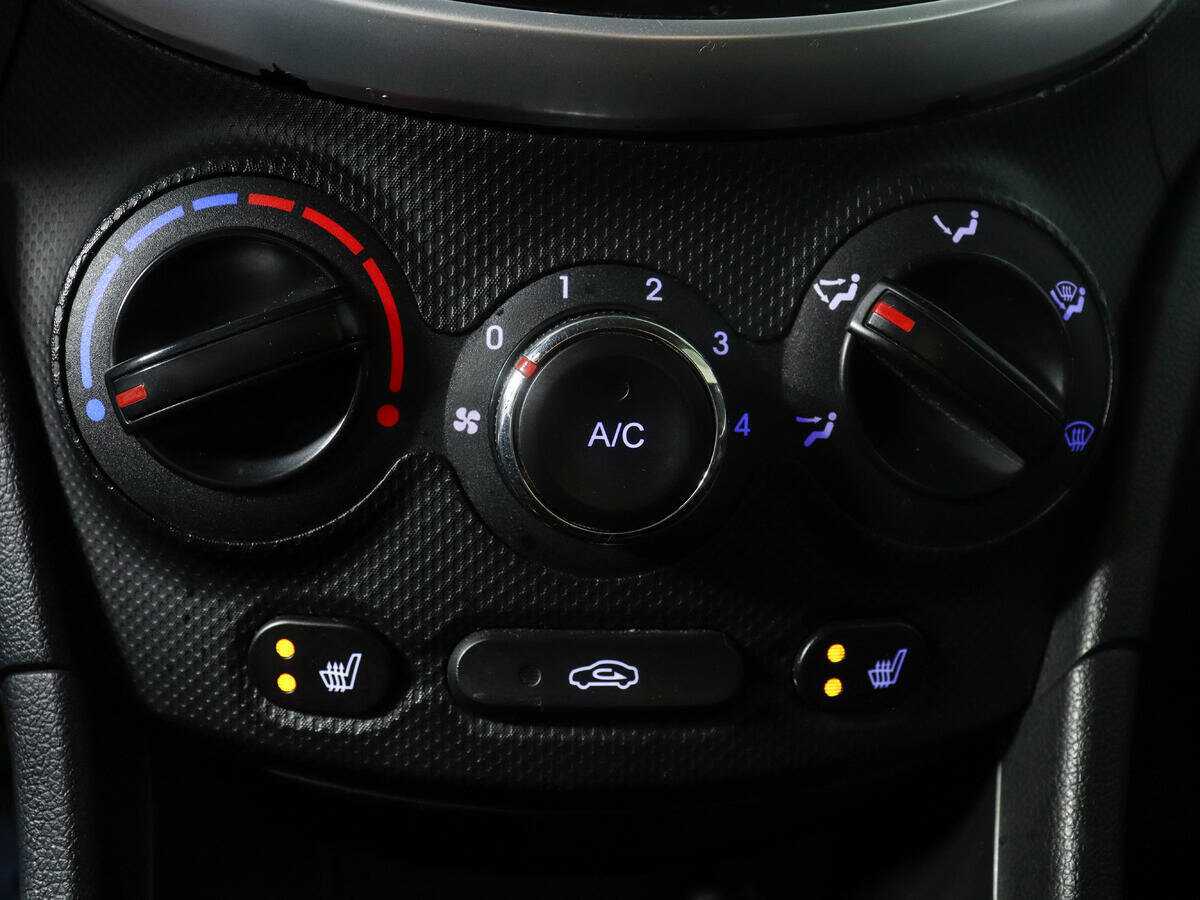 Хендай Солярис б/у, 2013, Механическая. Фото: #11