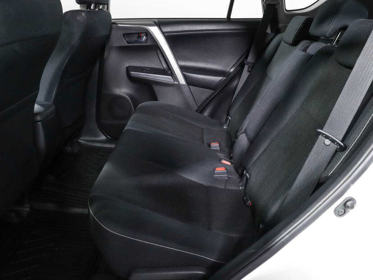 Тойота Рав4 б/у, 2015, Автоматическая. Фото: #9