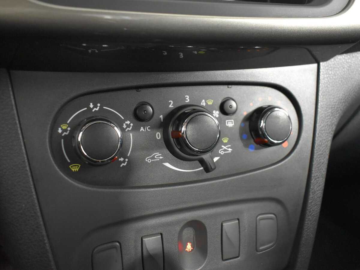 Рено Логан б/у, 2020, Механическая. Фото: #12