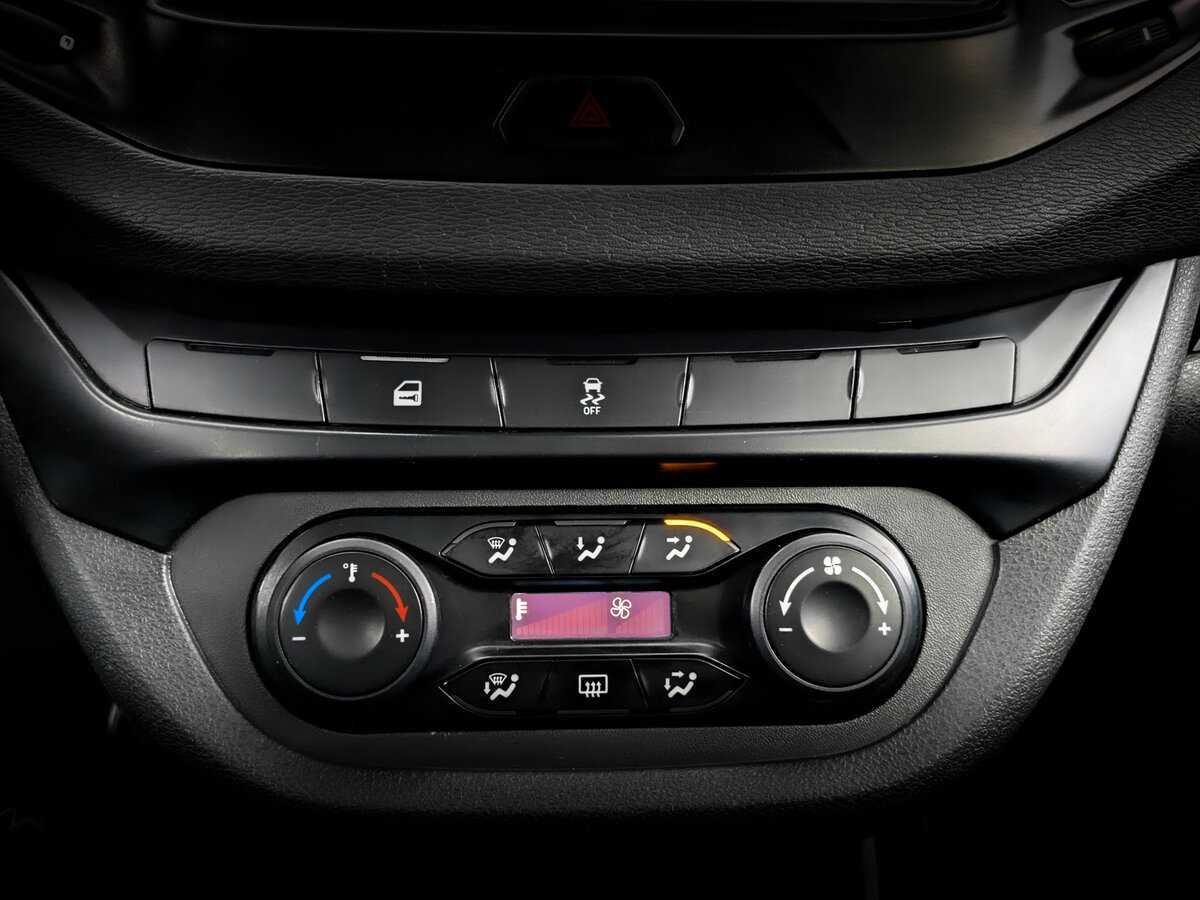 Лада (ВАЗ) Веста б/у, 2019, Механическая. Фото: #12