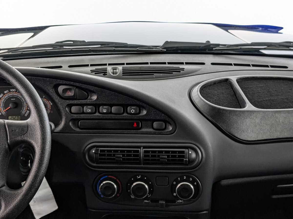 Лада (ВАЗ) Нива б/у, 2023, Механическая. Фото: #11