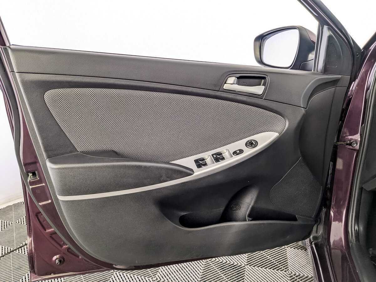 Хендай Солярис б/у, 2012, Автоматическая. Фото: #14