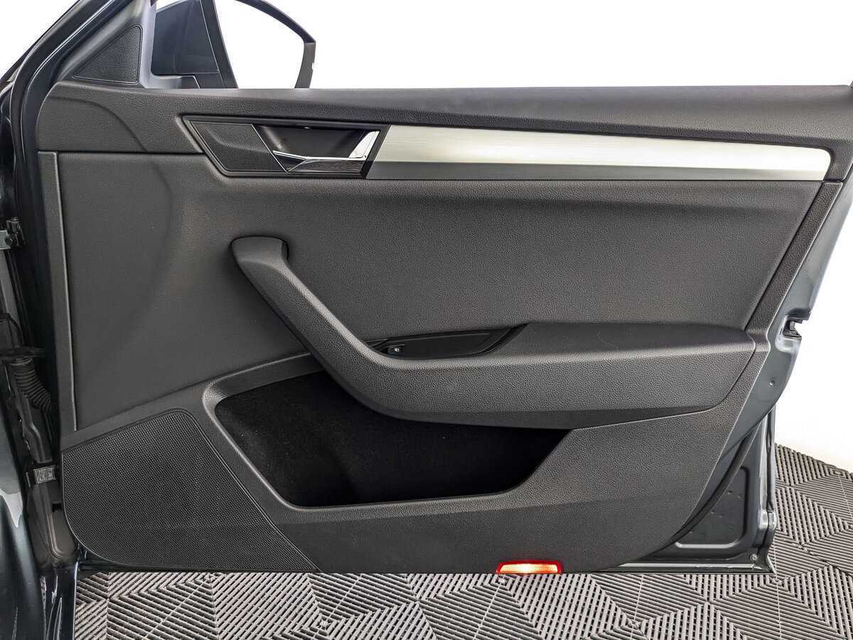 Шкода Суперб б/у, 2019, Роботизированная. Фото: #20